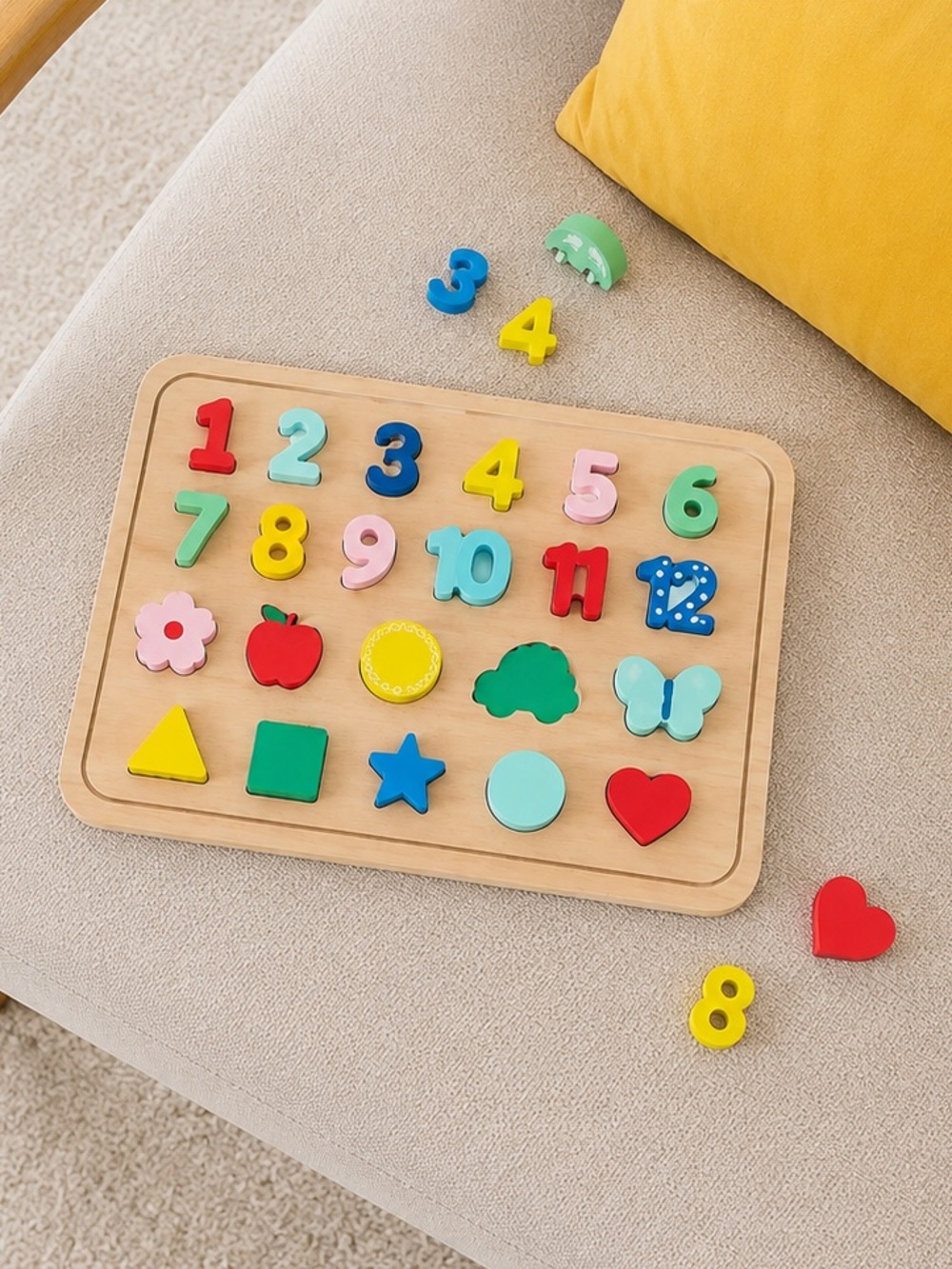 NWT PETIT COLLAGE
Wooden Tray Puzzle: Numbers, Shapes & Colors - Picture 9 of 11